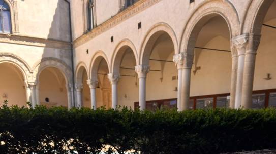 OPERATORE DELLE ARTI ESPRESSIVE IN AMBITO EDUCATIVO-RIABILITATIVO